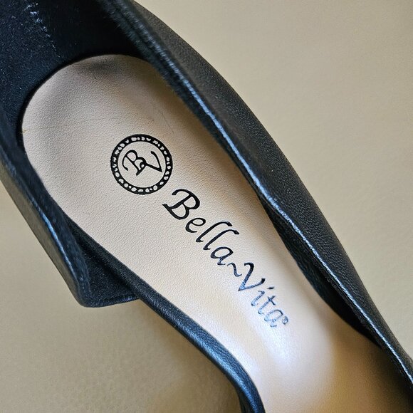 Bella--Vita Black Leather 2 Inch Kitten Heels in Box Size 6M - Picture 9 of 14
